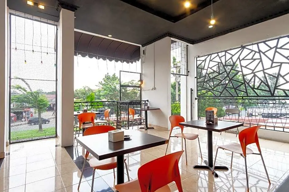 Медан: OYO 1668 Yvel Homestay