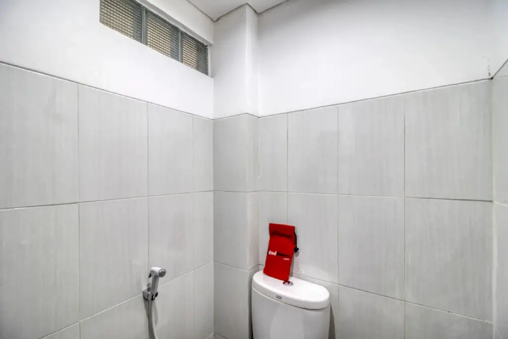 Джокьякарта: RedDoorz Syariah near Galeria Mall Yogyakarta