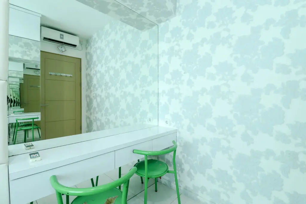 Сурабая: Apartment Educity by Rava Home