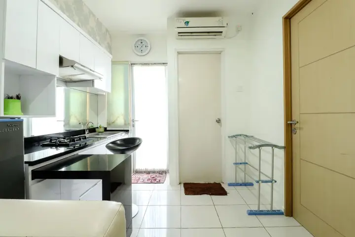 Сурабая: Apartment Educity by Rava Home