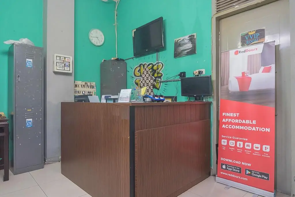 Бандунг: RedDoorz Hostel near Braga Citywalk