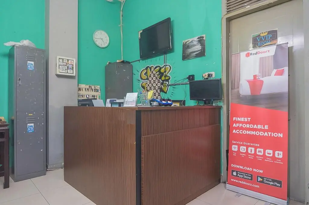 Бандунг: RedDoorz Hostel near Braga Citywalk