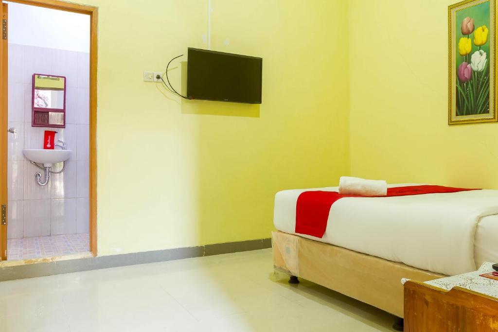 Чиребон: RedDoorz Syariah @ Puri Kalijaga Street