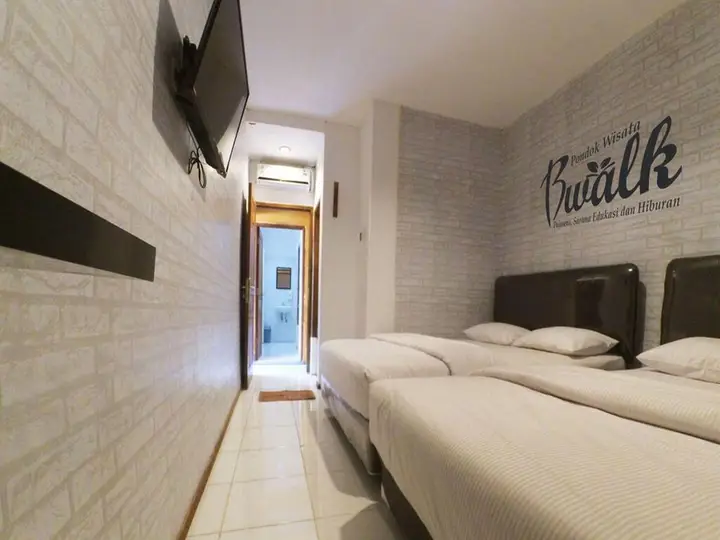 Маланг: Hotel Bwalk Premiere