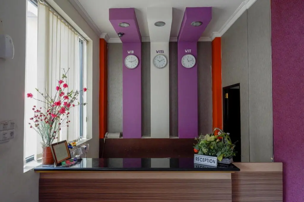 Паре-Паре: RedDoorz near Monumen Habibi Ainun