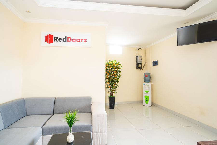 Богор: RedDoorz Syariah near Exit Toll Ciawi
