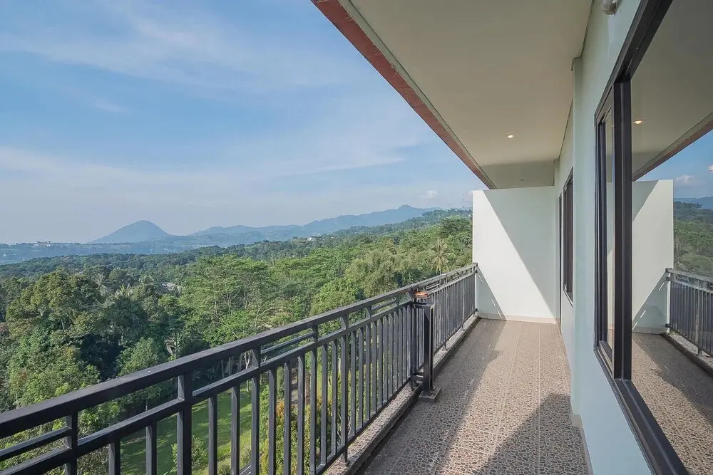 Сукарайя: RedDoorz Premium @ Fafa Hills Resort Puncak