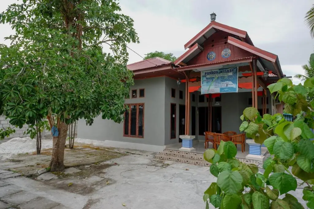 Нумана: RedDoorz @ Wangi Wangi Island Wakatobi