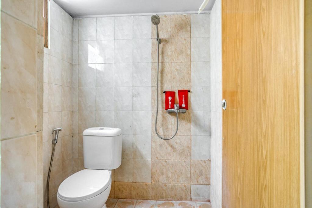 Медан: RedDoorz Plus near RSUD Dr. Pirngadi Medan 2