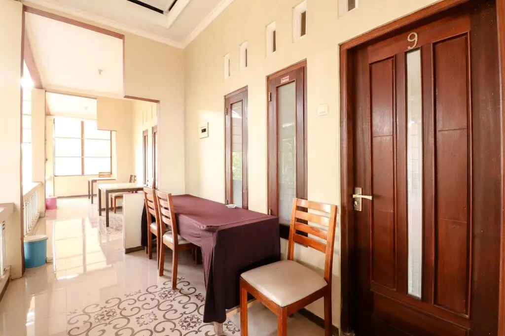 Боробудур: The Joglo Family Hotel