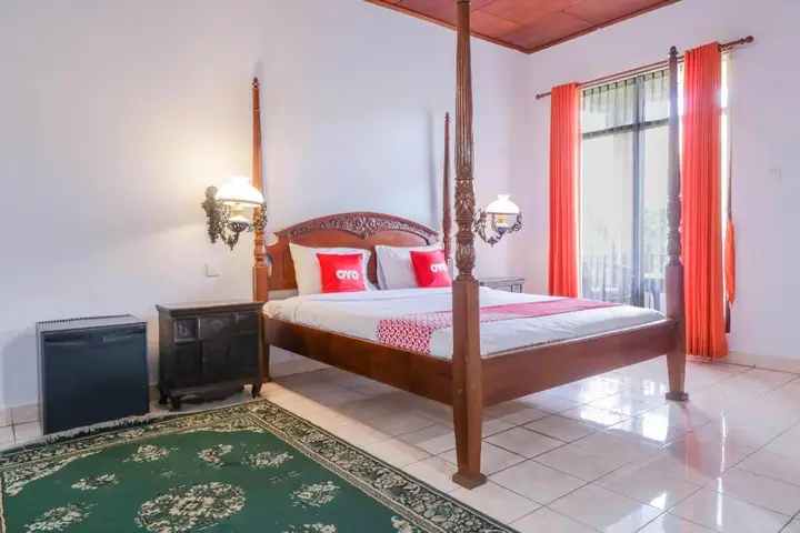 Санур Кайя: OYO 1930 Ananda Beach Hotel