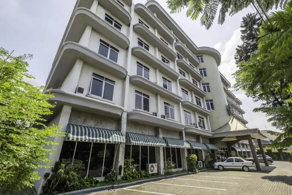Бандунг: Capital O 2239 Hotel Endah Parahyangan