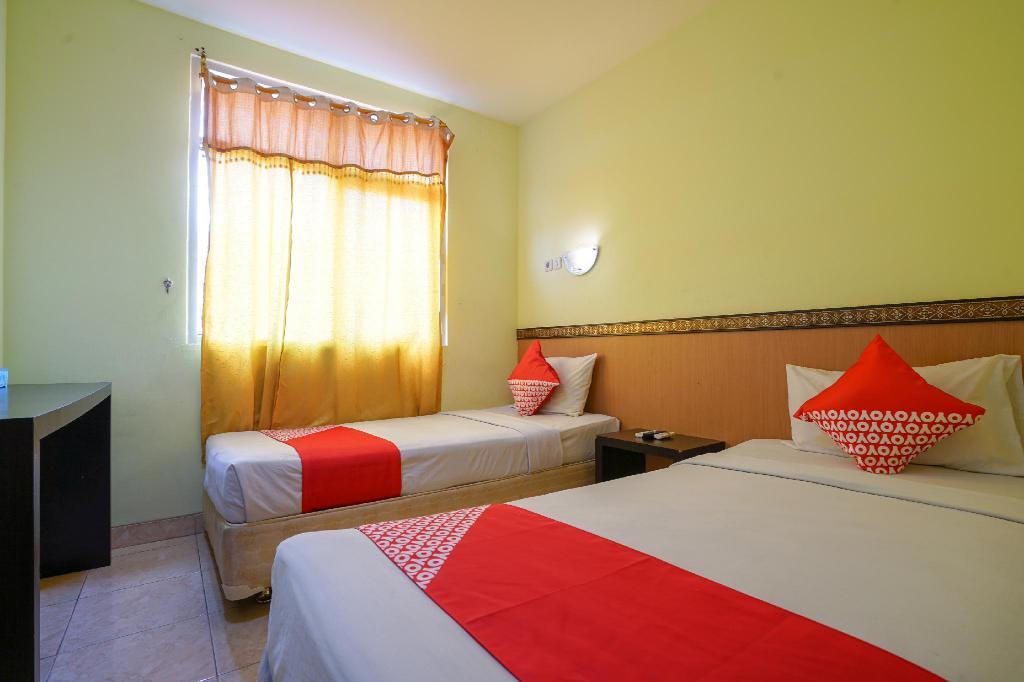 Палембанг: OYO 2255 Hotel Triantama