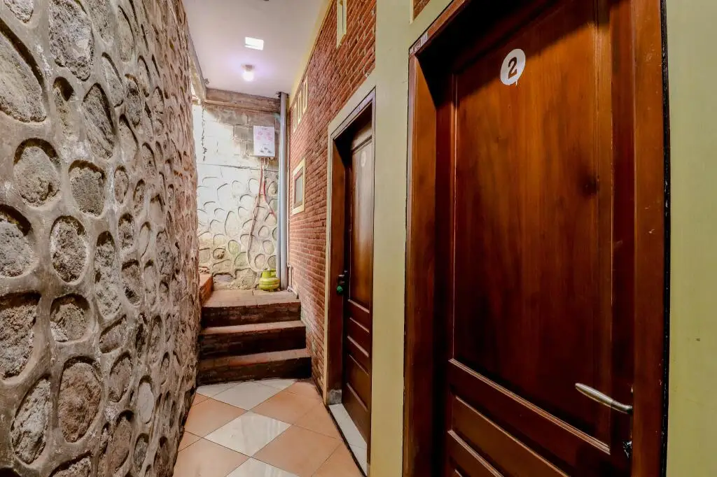Бату: Room Stay Cempaka Mulya