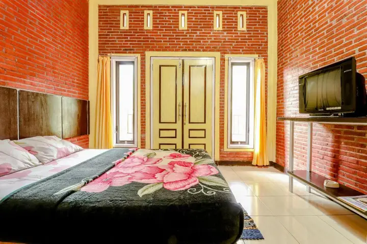 Бату: Room Stay Cempaka Mulya