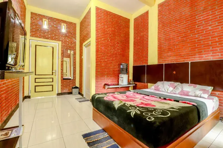 Бату: Room Stay Cempaka Mulya