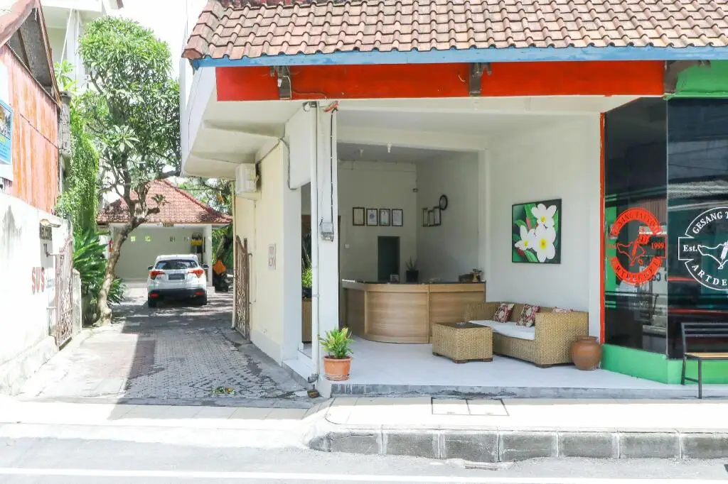 Кута: Sus Budget Hotel Legian