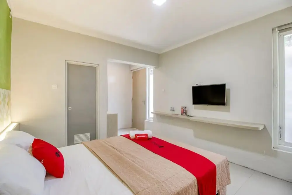 Джокьякарта: RedDoorz near Malioboro Tugu Station Jogja 2