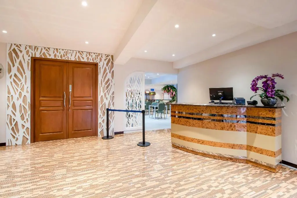 Джакарта: OYO 1805 Fatmawati Mansion Syariah