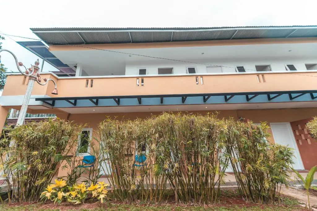 Депок: OYO 2229 Dolfie Residence