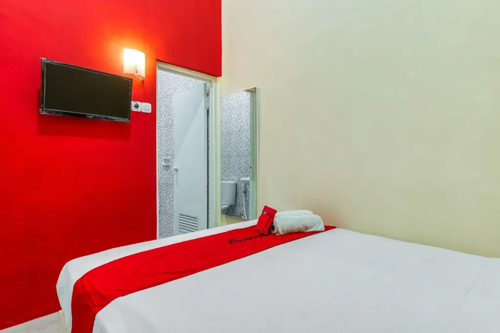 Сурабая: RedDoorz Syariah @ Kertomenanggal Surabaya