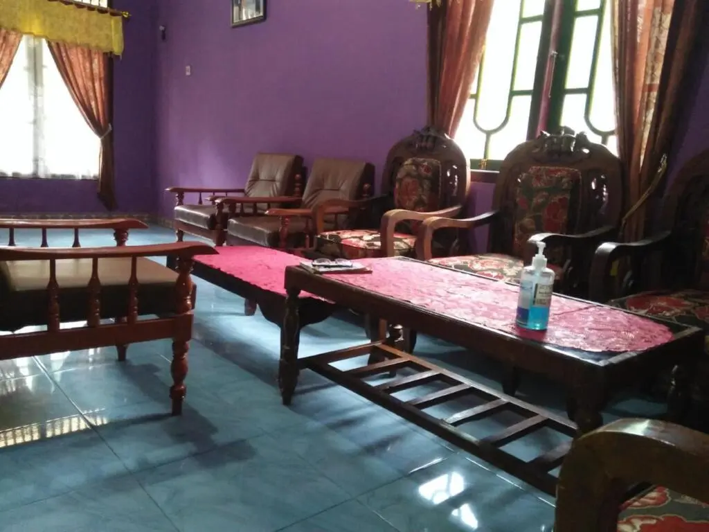Харготирто: Sutrisno Homestay