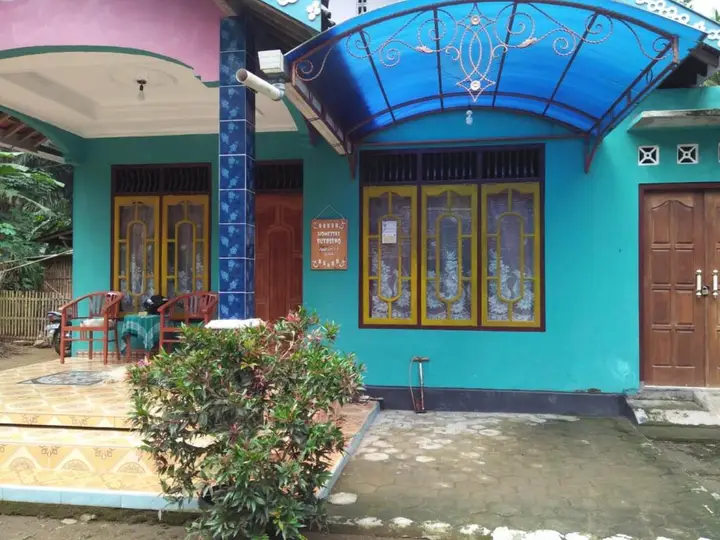Харготирто: Sutrisno Homestay