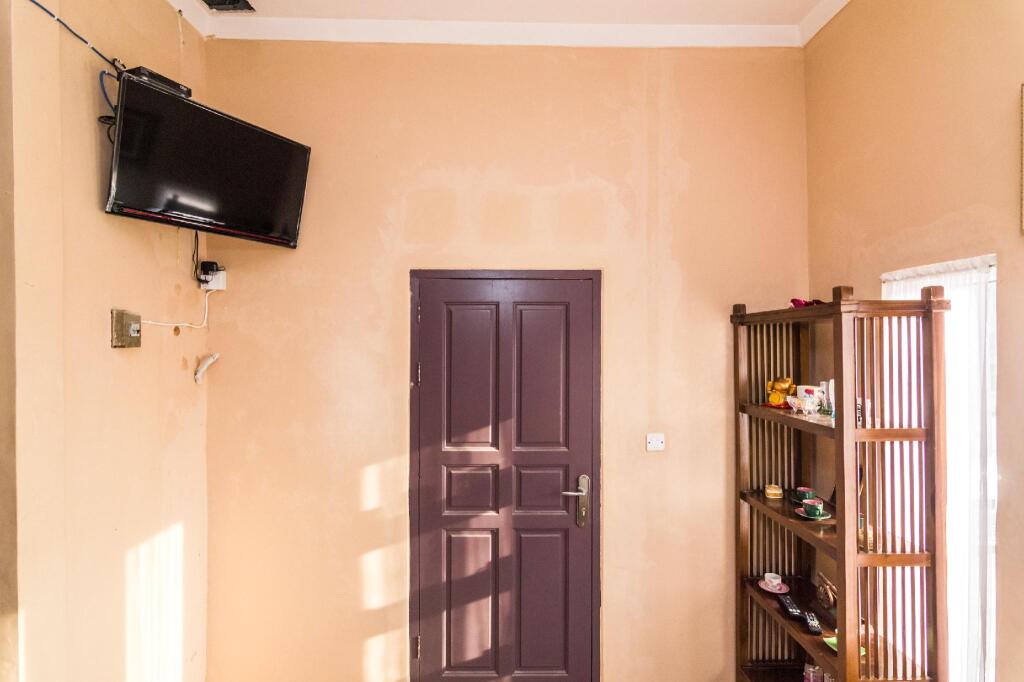 Батам: SPOT ON 2755 Zainab Homestay Syariah
