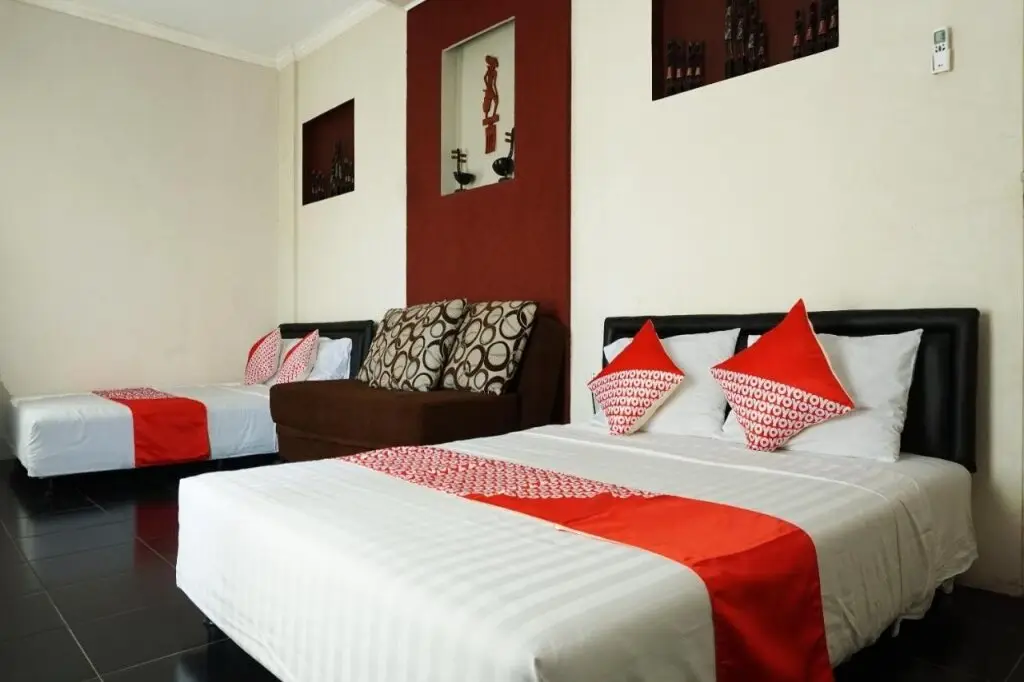 Танджунгджая: OYO 2860 The Castury Homestay Syariah