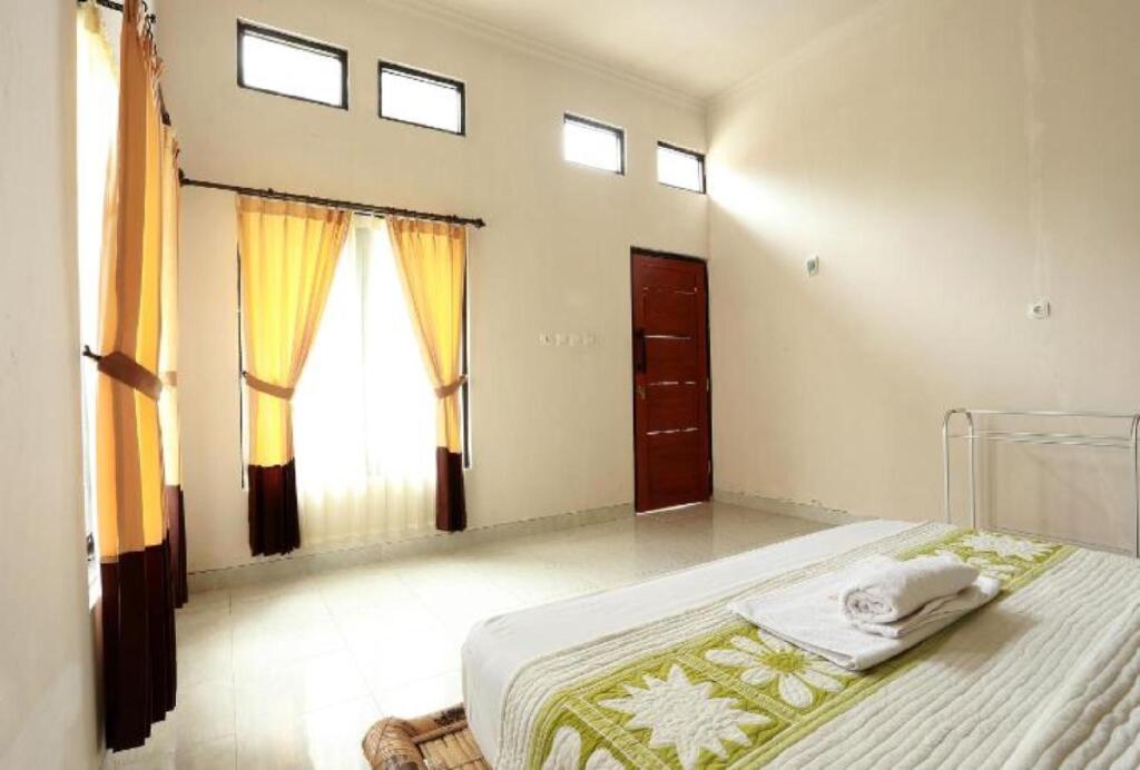 Jerowaru: The Born Homestay