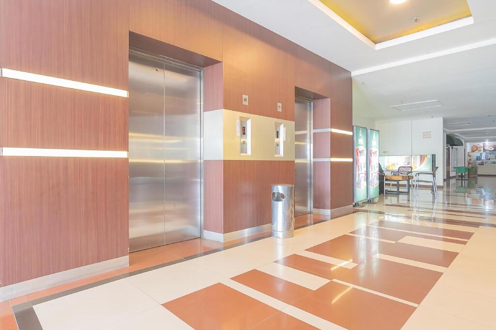 Бандунг: RedDoorz Apartment @ Emerald Towers Bandung