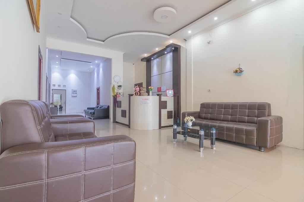 RedDoorz Syariah @ Jalan Tjilik Riwut — фото 1