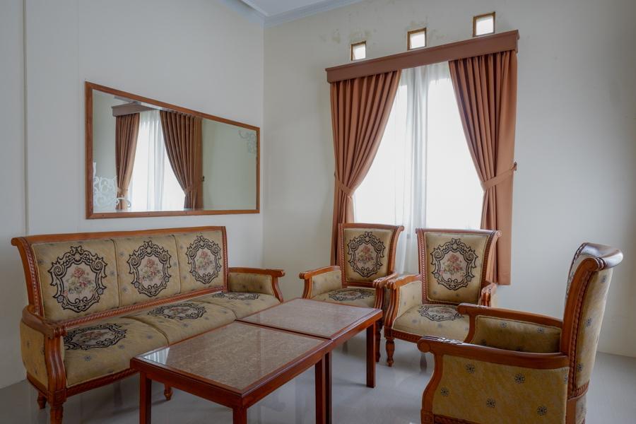 Караганьяр: RedDoorz near Stadion 45 Karanganyar