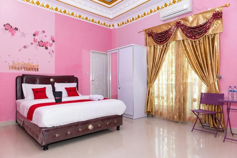 Вори: RedDoorz Premium @ Sea Residence Manado