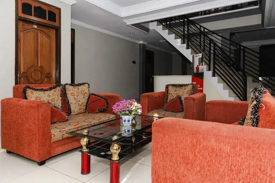 Манадо: RedDoorz Plus near Transmart Kairagi Dua Manado