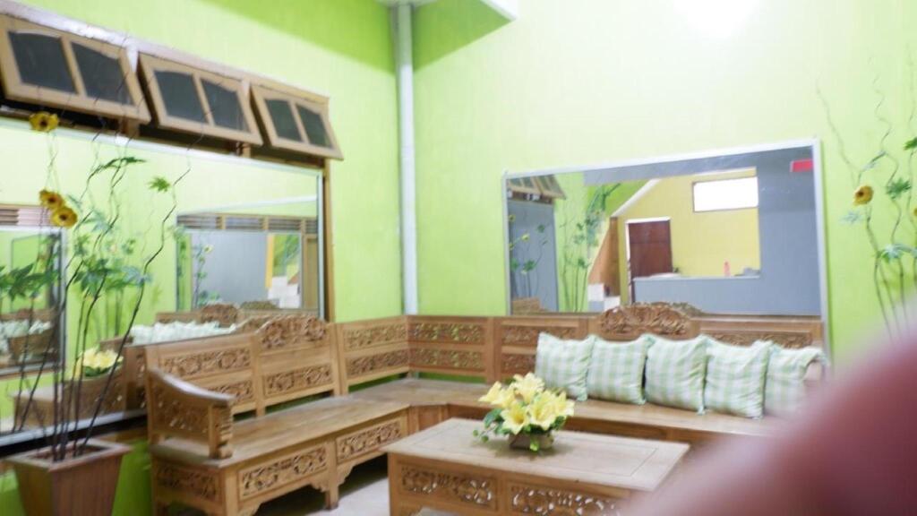 Бату: Dul Haus Ir Guest House Syariah