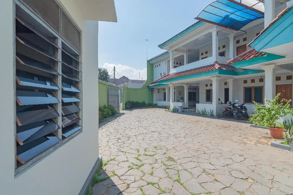 Чиребон: RedDoorz @ Pemuda Street Cirebon