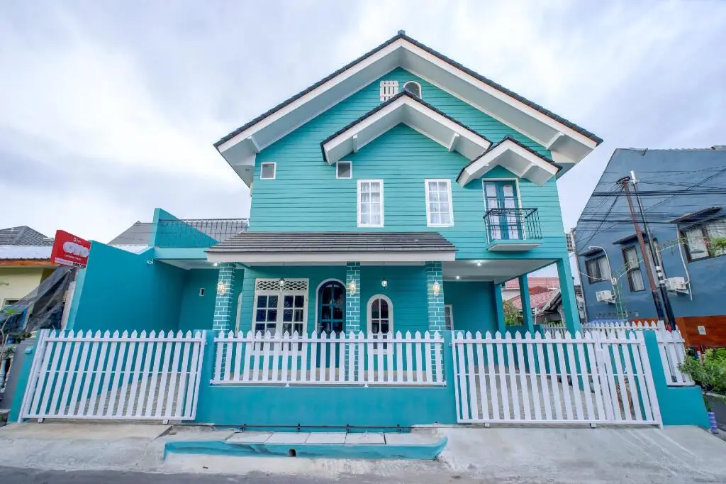 Батуретно: OYO 2224 Lousiana House