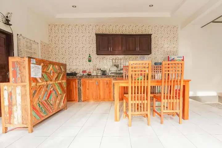 Чангу: Wahyu Guest House