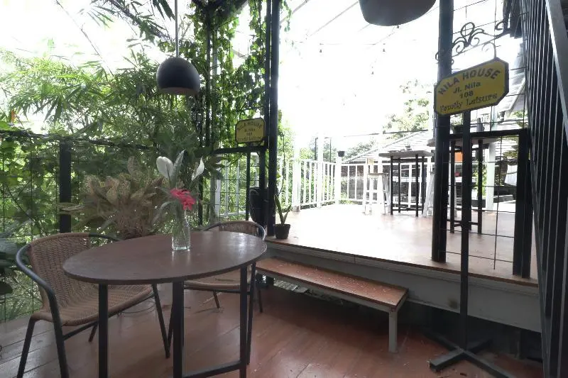 Джакарта: NILA HOUSE Sharia Family Home Stay