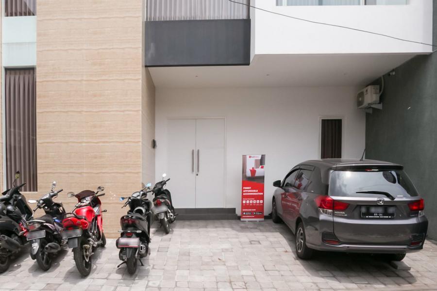 Семаранг: RedDoorz Syariah near Lapangan Pancasila Simpang Lima