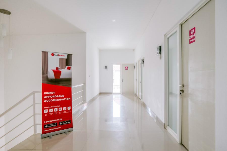 Семаранг: RedDoorz Syariah near Lapangan Pancasila Simpang Lima