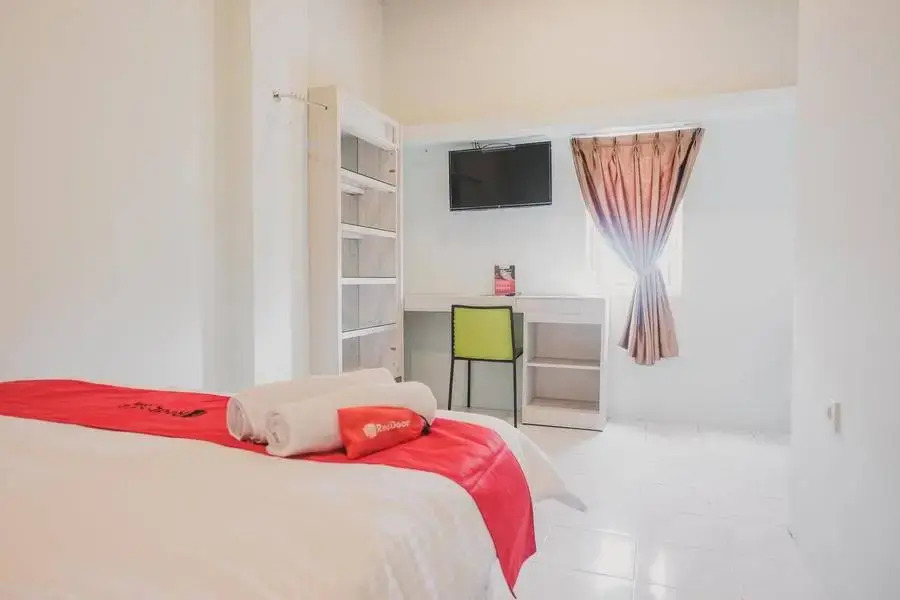 Бандар-Лампунг: RedDoorz @ Jalan Pangeran Antasari Lampung 2