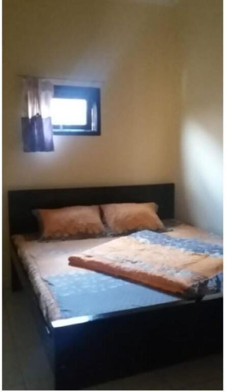 Бату: Rosi Homestay