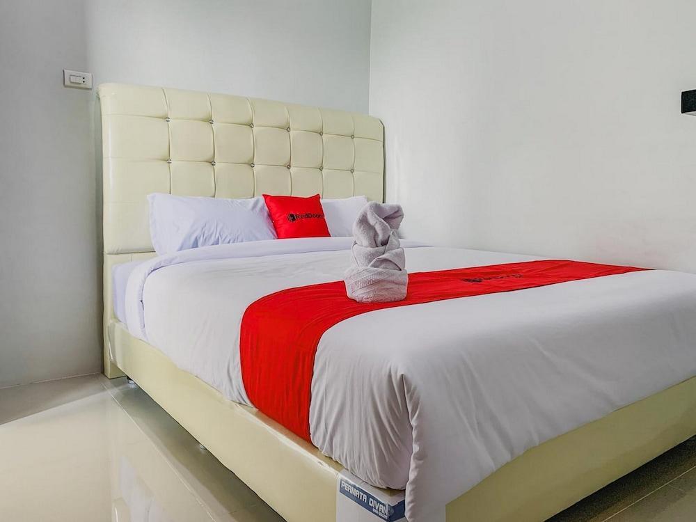 Банда-Ачех: RedDoorz Syariah near Universitas Syiah Kuala Aceh