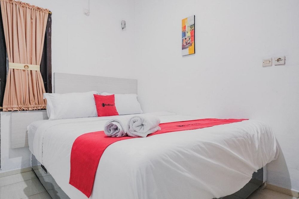 Бенгкулу: RedDoorz near Jalan Soeprapto Bengkulu