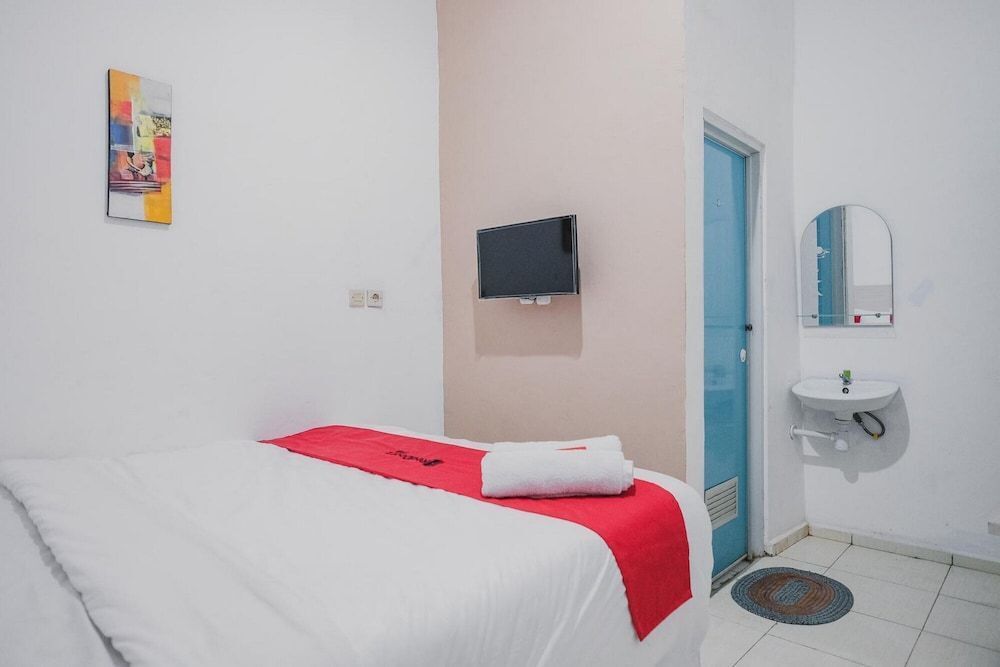 Бенгкулу: RedDoorz near Jalan Soeprapto Bengkulu