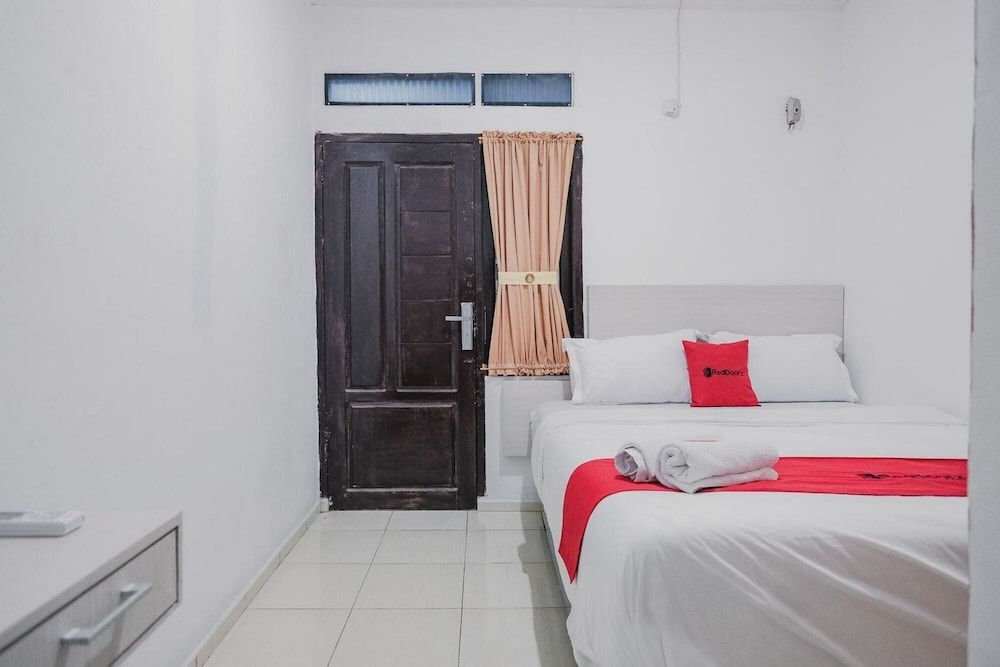 Бенгкулу: RedDoorz near Jalan Soeprapto Bengkulu