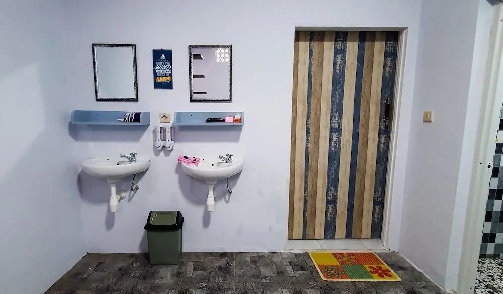 Пенида: TINY Room and Kitchen
