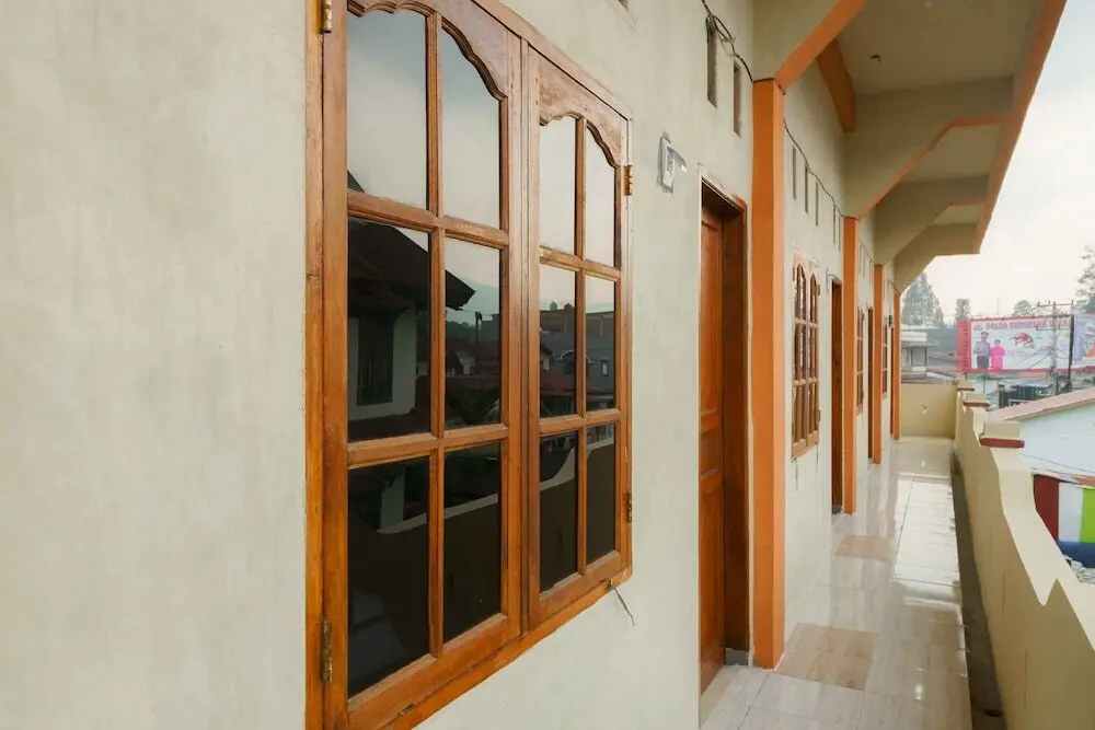 Берастаги: RedDoorz near Bukit Kubu Berastagi